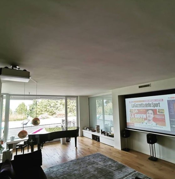Videoproiezione in villa nella collina torinese