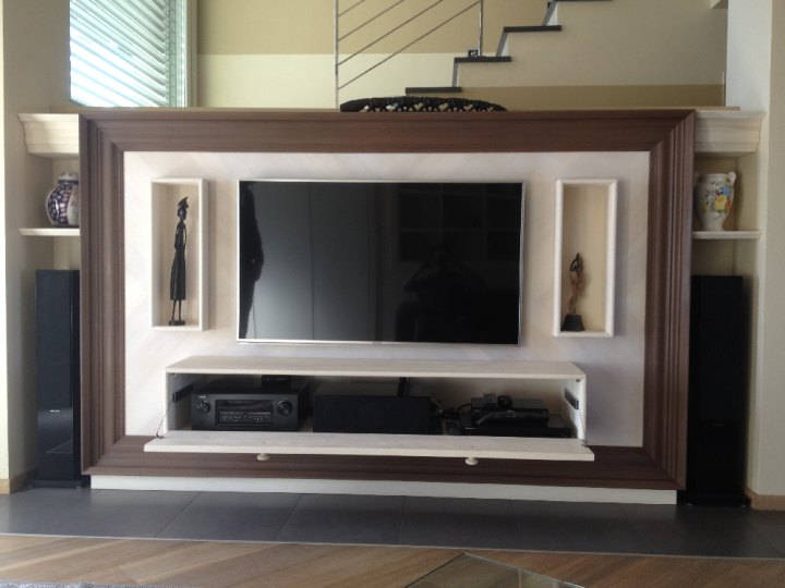 Salotto con impianto audio e video Bowers & Wilkins